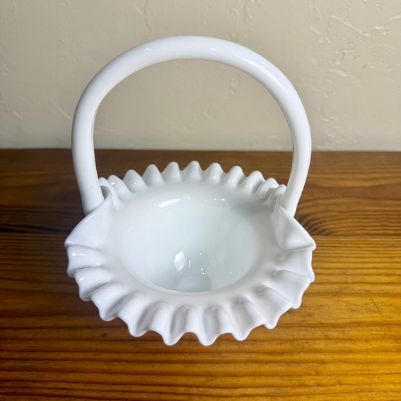 Vintage White Milk Glass Hobnail Basket with Handle Ruffled Rim - Picture 6 of 13